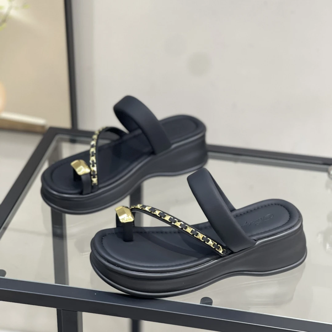 2025夏季新款时尚外穿沙滩厚底拖鞋女轻便不累脚简约百搭一字凉拖