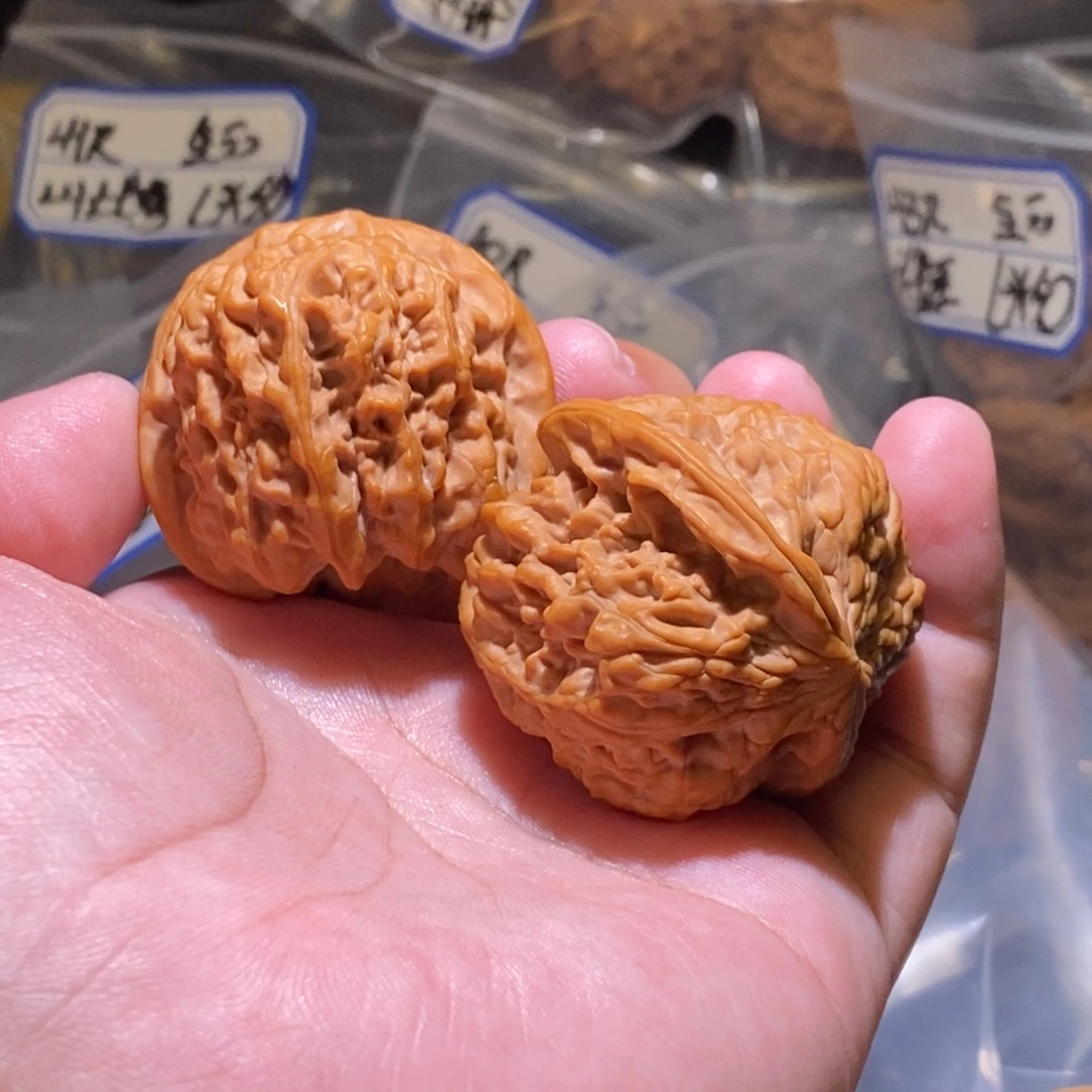 寒***殇文玩核桃吊坠41全品凹底