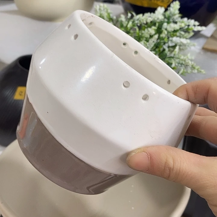 摆件陶陶盆有孔 瑕疵介意勿拍