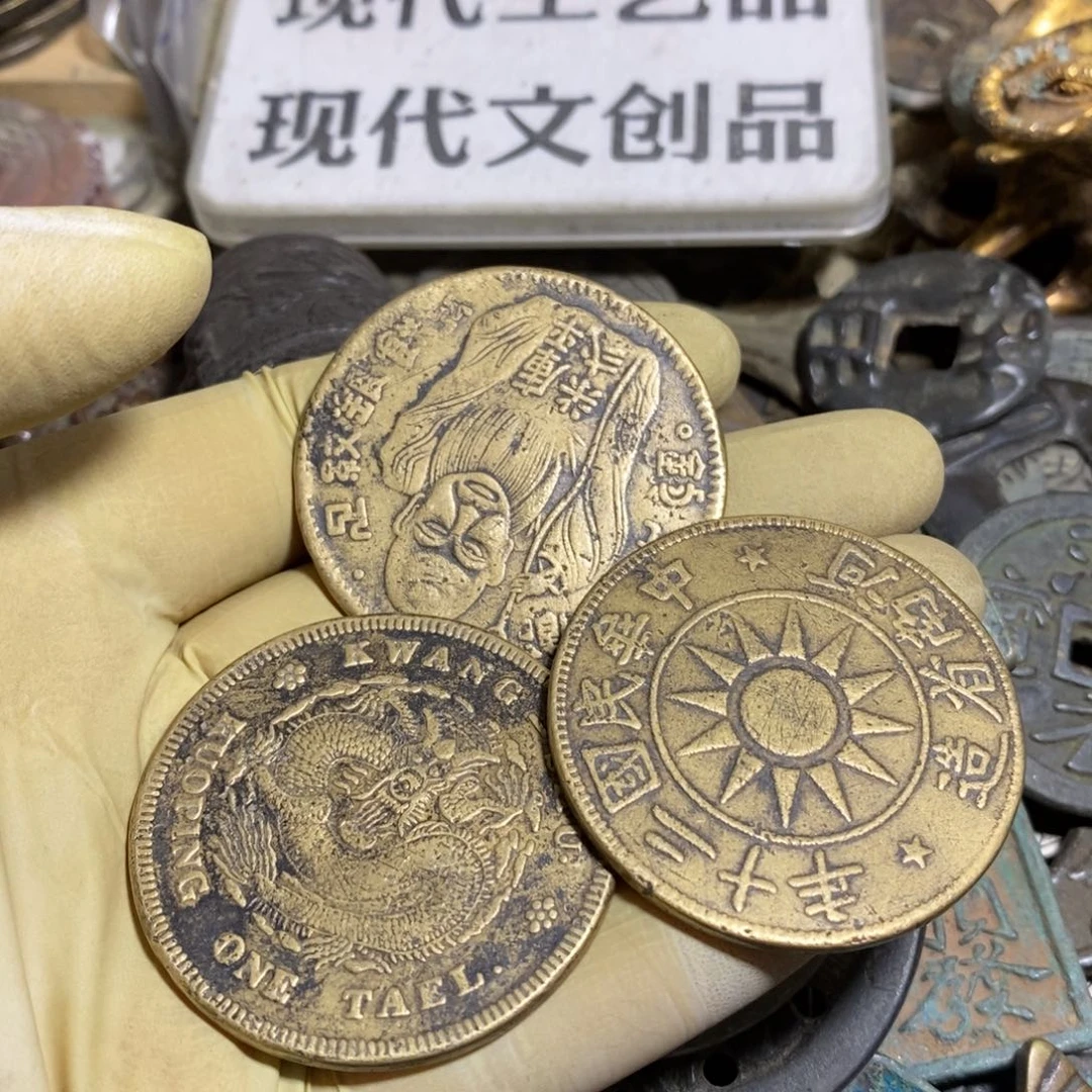 ꫟****铜现代工艺品学习币