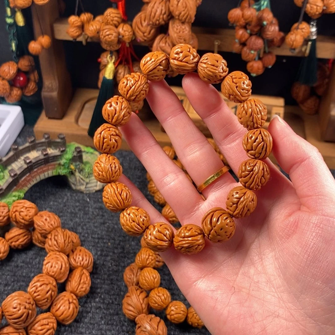 吊坠桃核3链接桃枭手串