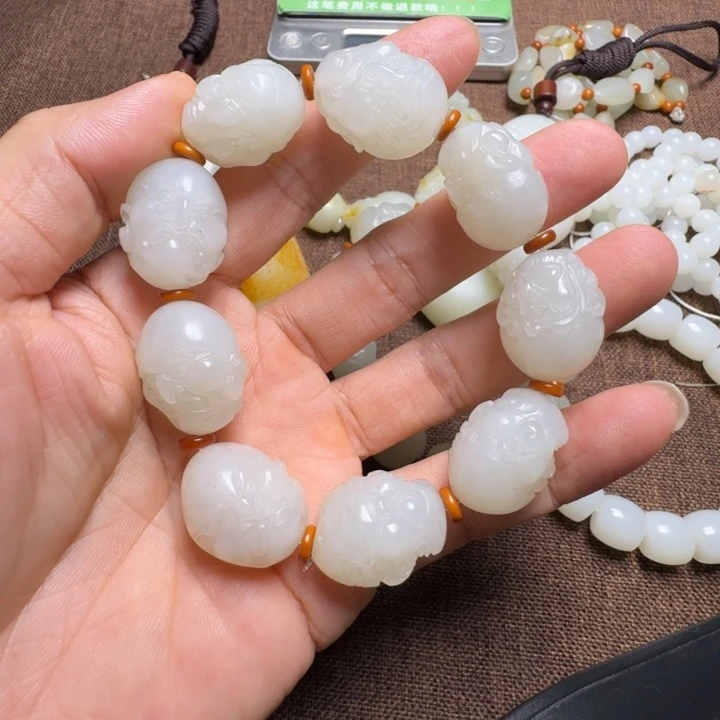 用***3和田玉未镶嵌颈饰