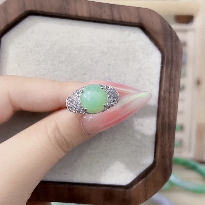 翡翠未镶嵌颈饰天然翡翠Ａ货