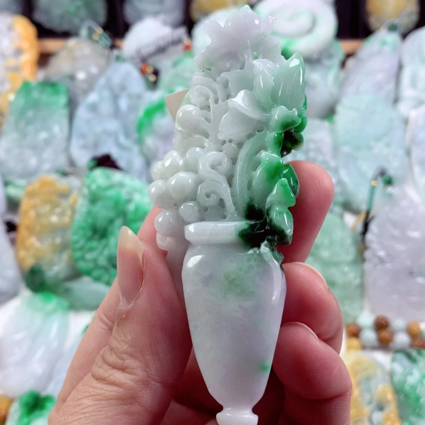 【闪购商品】翡翠吊坠(不含链)未镶嵌