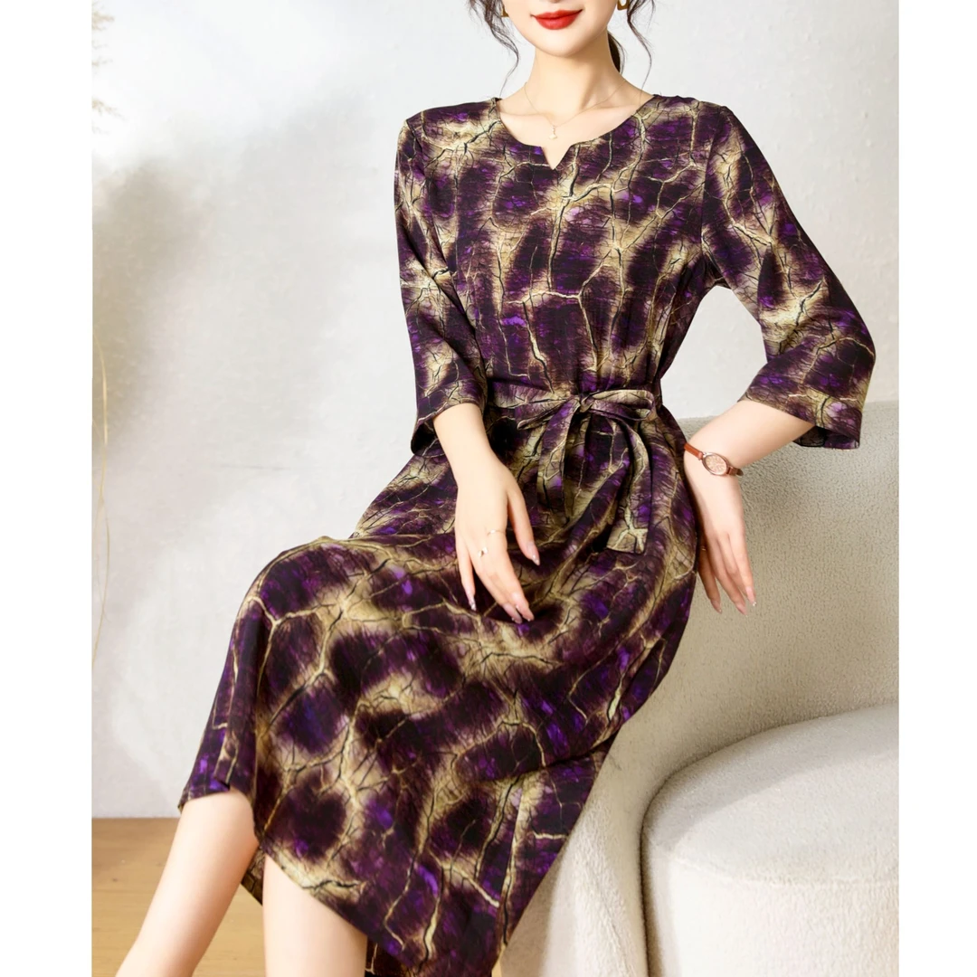 Y1129复古国风小V领宽松女装连衣裙中袖过膝紫色连衣裙收腰带