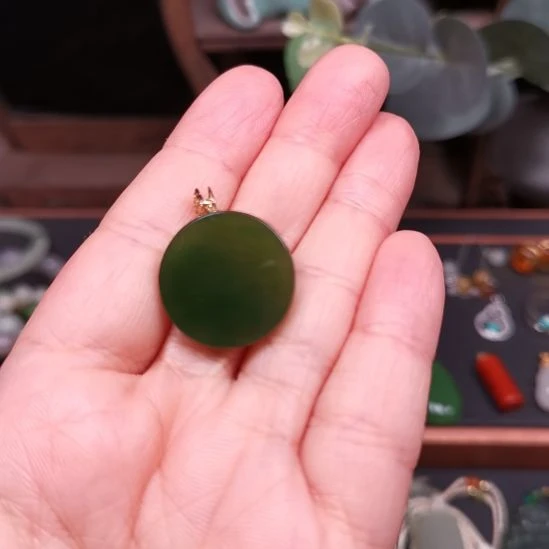 时***壹和田玉（碧玉）18K金镶嵌颈饰