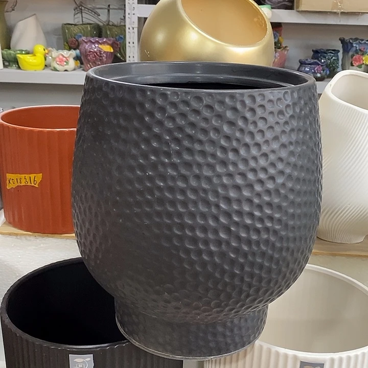 陶盆有孔 瑕疵针孔漏釉介意勿拍外高 30外口23