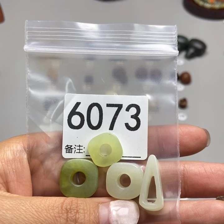 冬***六蛇纹石玉未镶嵌项链