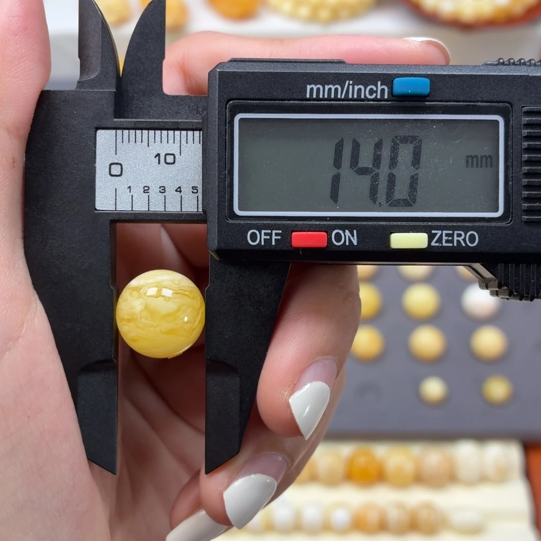 琥珀未镶嵌裸石14mm