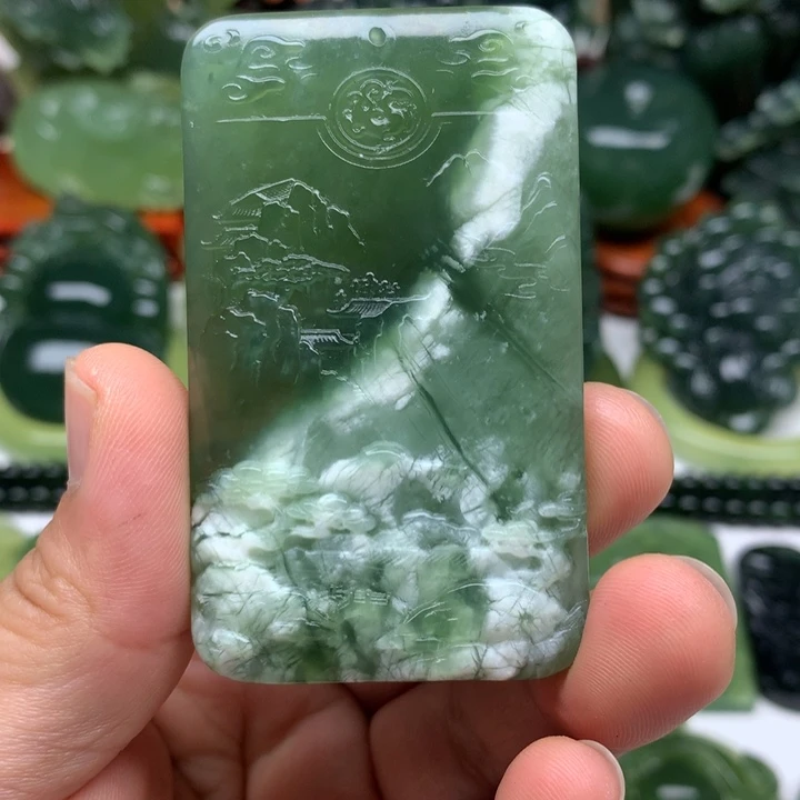 蛇纹石玉未镶嵌颈饰