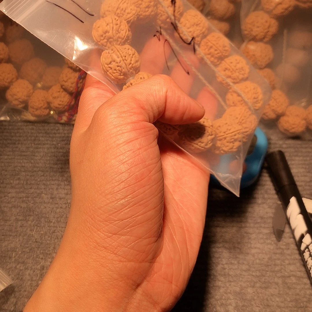 金刚菩提手串R****R11。