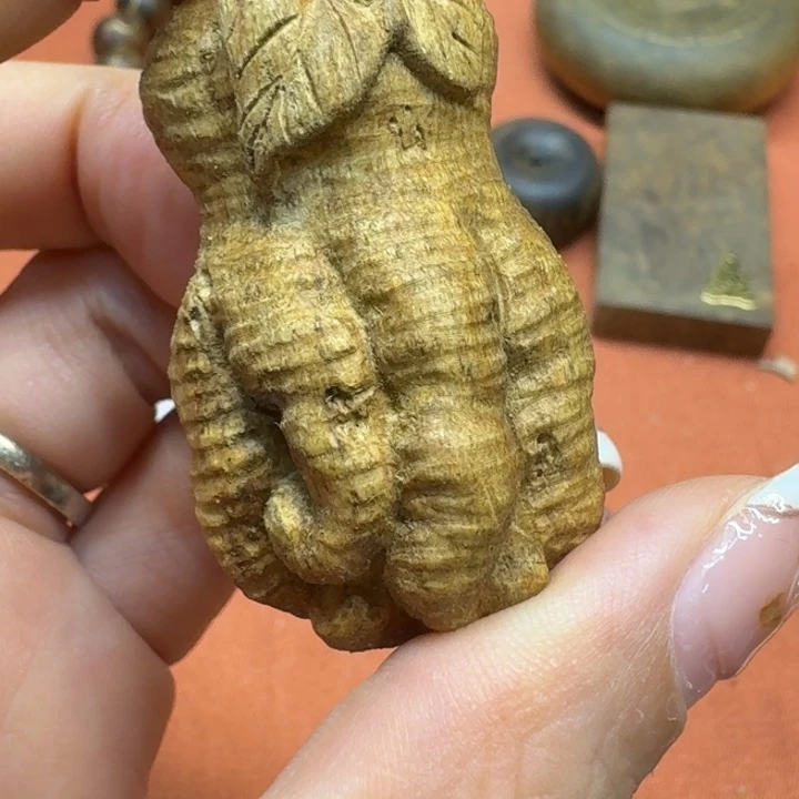 大叶紫檀（黑酸枝木类）