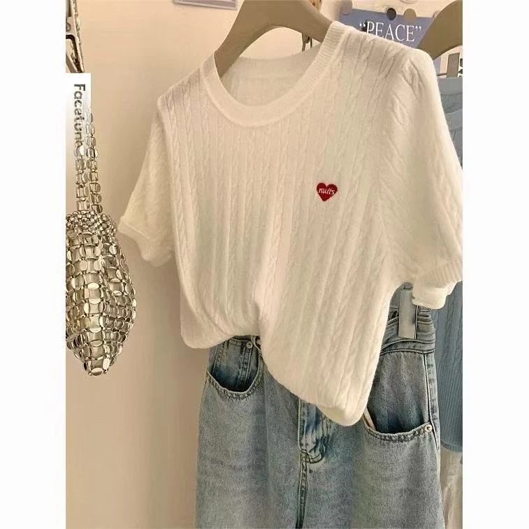 2025夏季简约针织冰丝短袖圆领麻花爱心刺绣正肩纯色薄款打底衫女