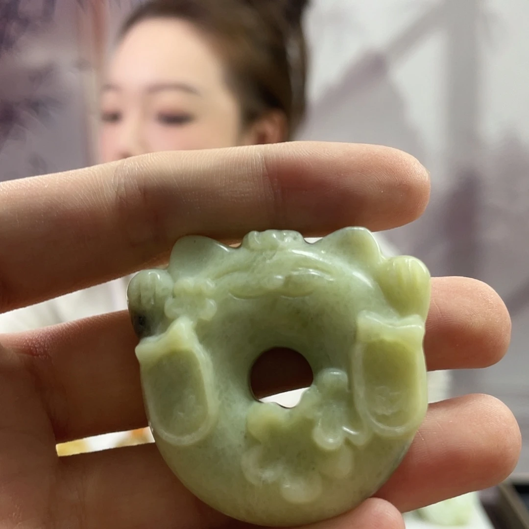 蛇纹石玉未镶嵌吊坠(赠链)