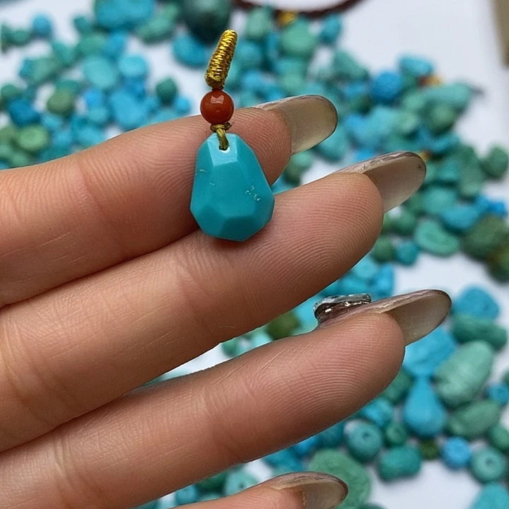 绿松石未镶嵌珠宝奇石