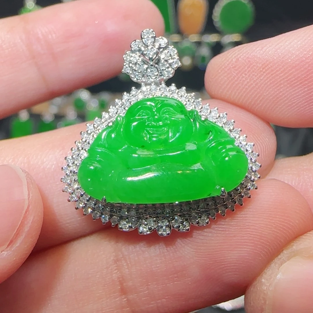 翡翠18K金镶嵌颈饰