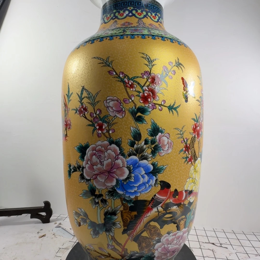 波***瓶粉彩花鸟纹陶瓷瓶