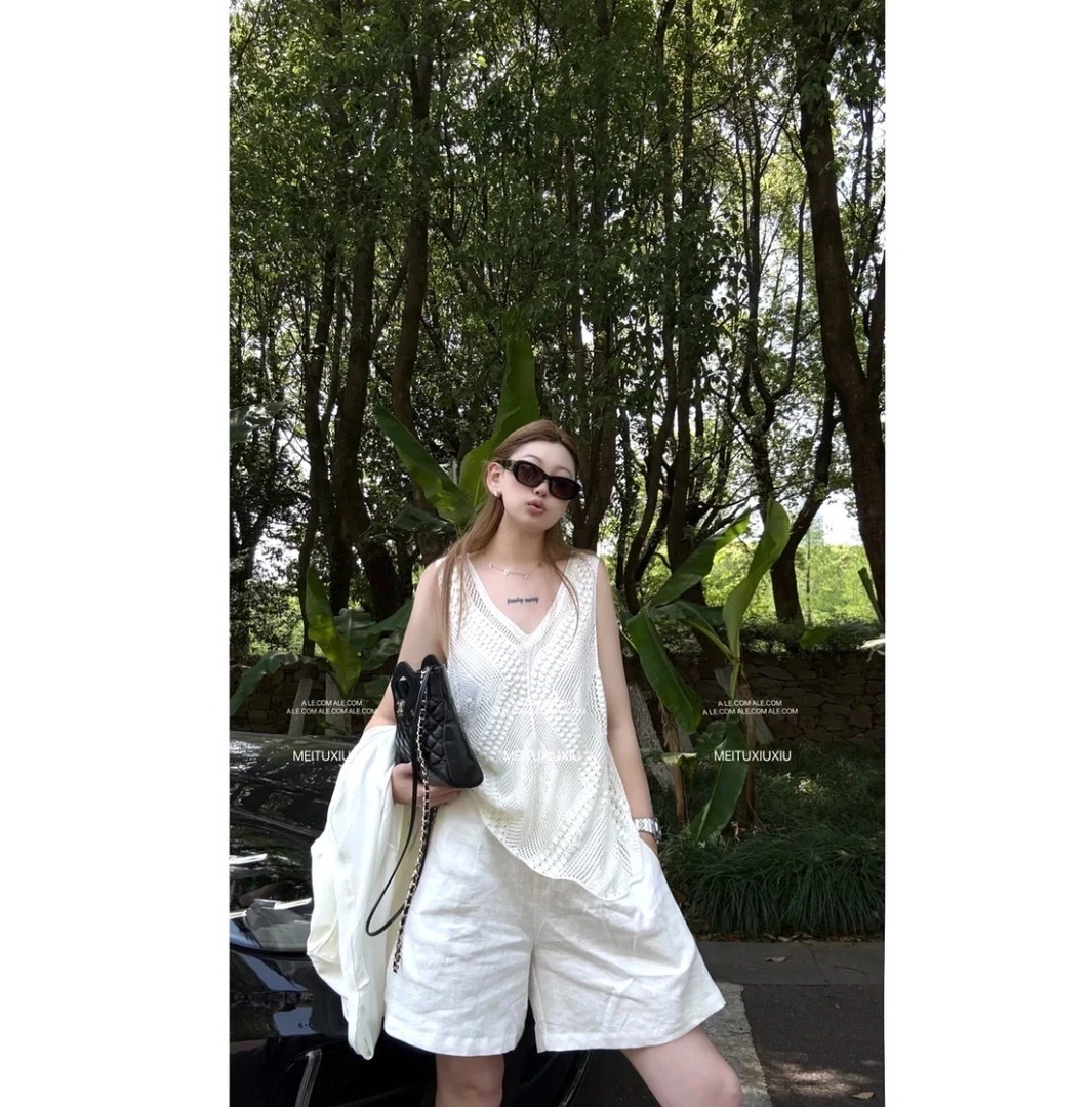 【阿乐家】大码微胖“织恋北海道”法式气质V领镂空别致无袖背心