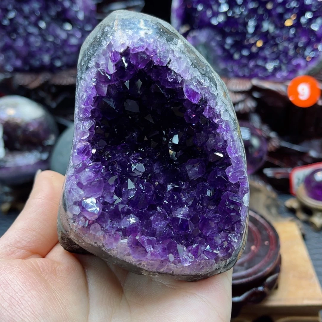 紫晶大型摆件（非配饰）未镶嵌