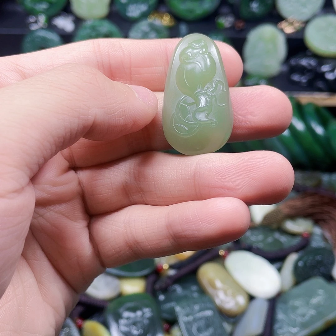 和田玉未镶嵌珠宝奇石