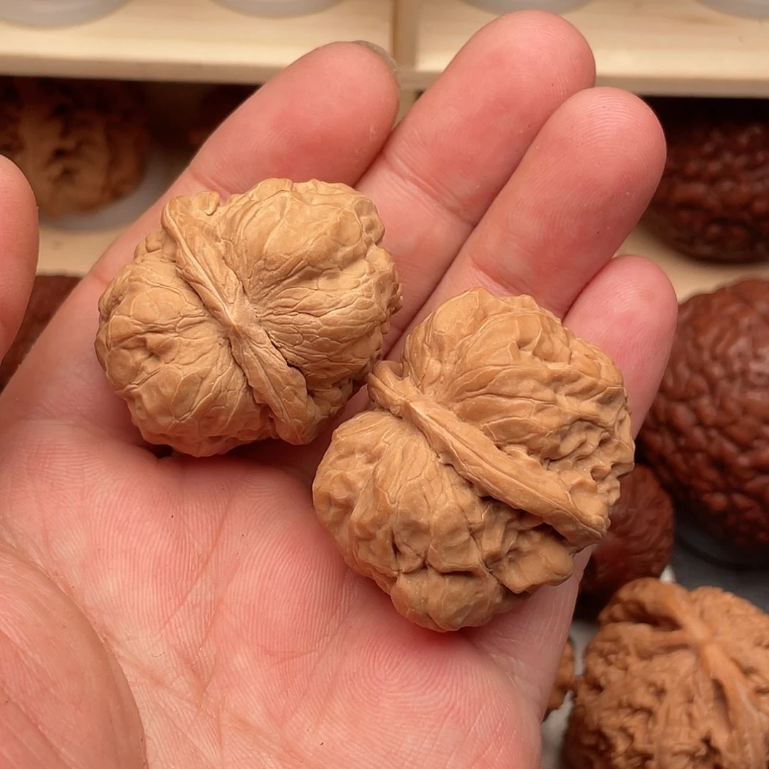 文玩核桃吊坠应**袖蛤蟆