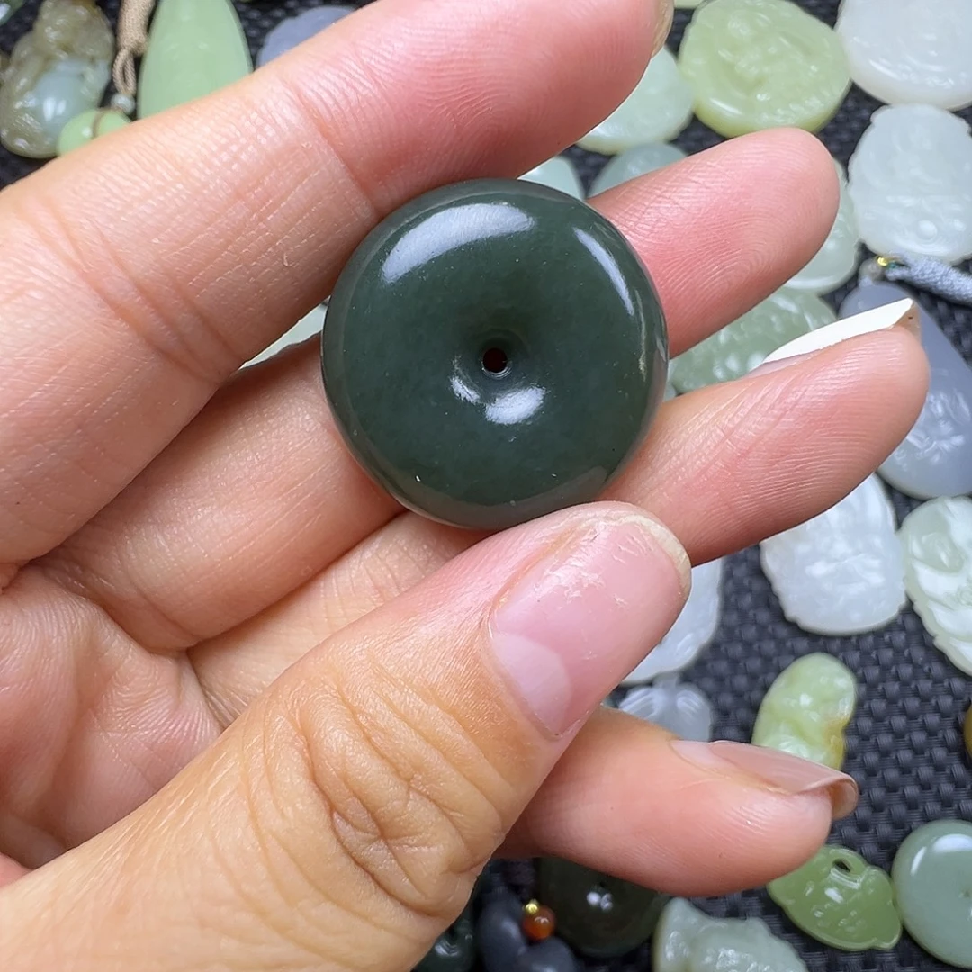 和田玉未镶嵌吊坠(赠链)卡25