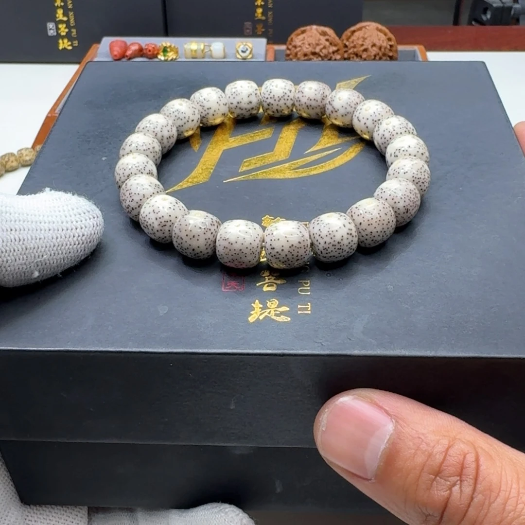 星月菩提手串42梵天糯冰大眼睛针尖星11左右桶单圈