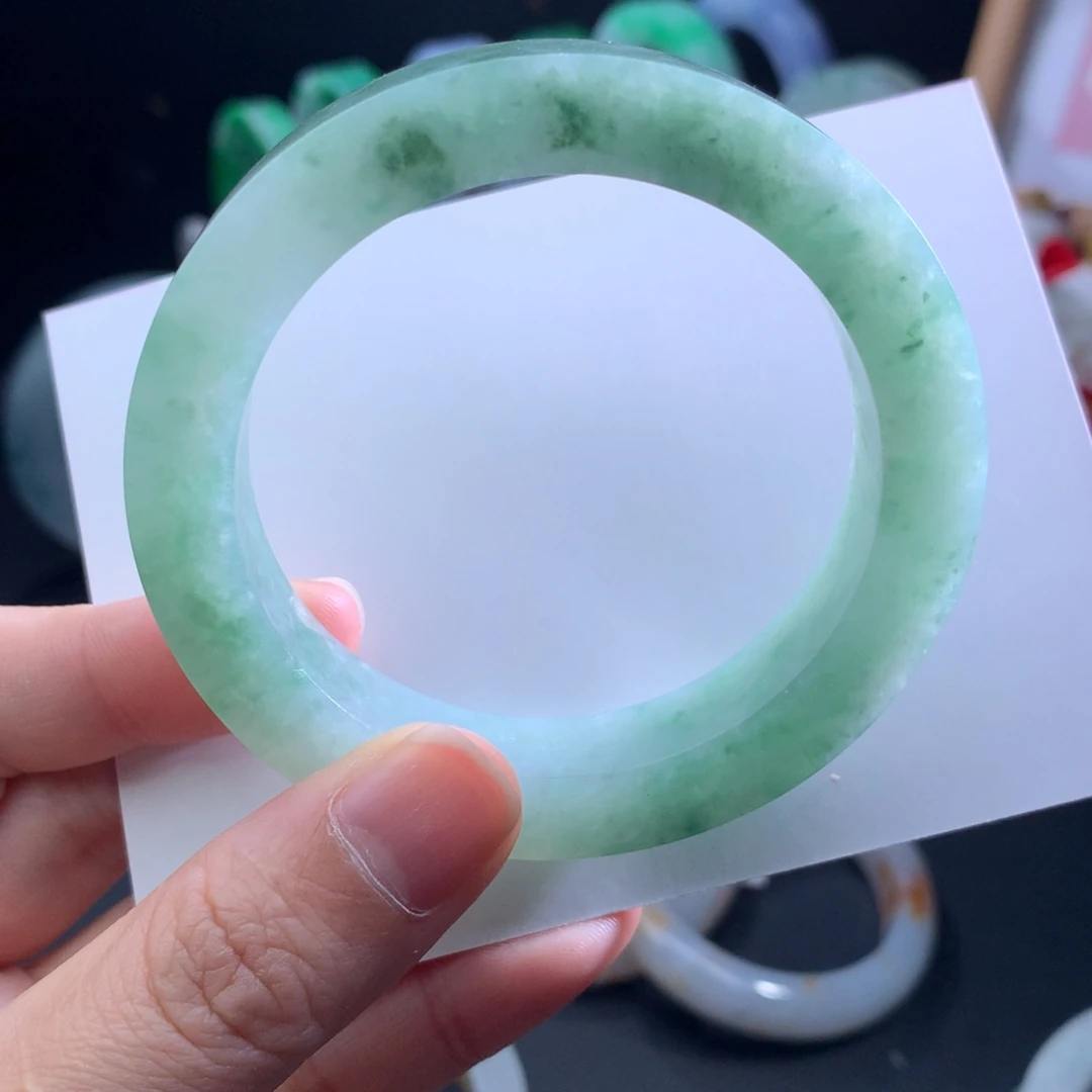 定制翡翠手镯未镶嵌