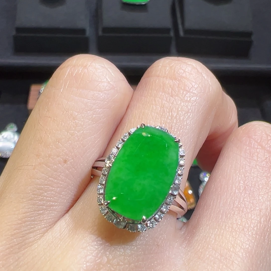 翡翠戒指18K金镶嵌收到货48小时鉴赏期