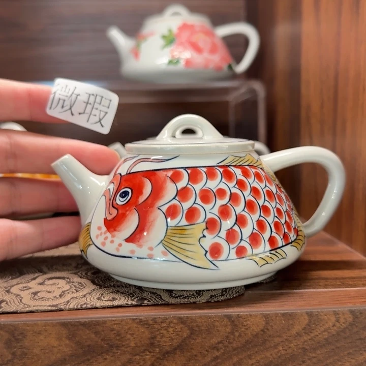 釉下手绘茶具微瑕