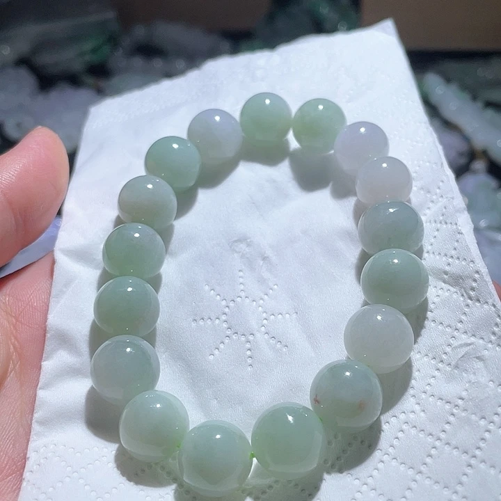 翡翠未镶嵌颈饰天