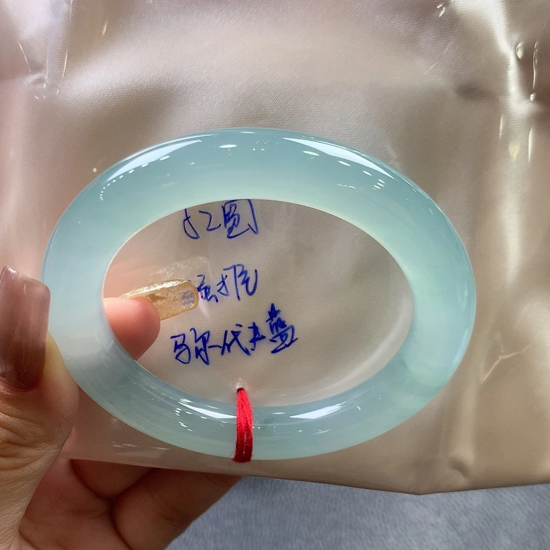 翡翠未镶嵌手镯52圆条