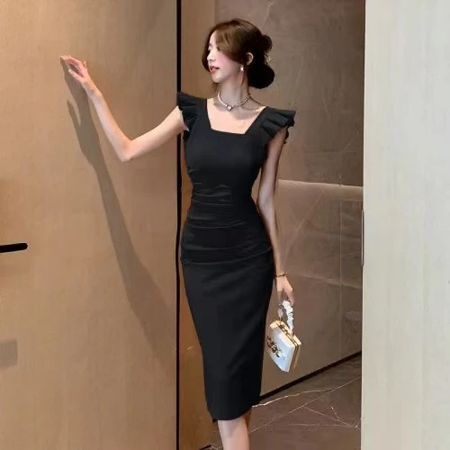 飞飞袖连衣裙女春季2023新款法式小众方领收腰显瘦中长款开叉裙子