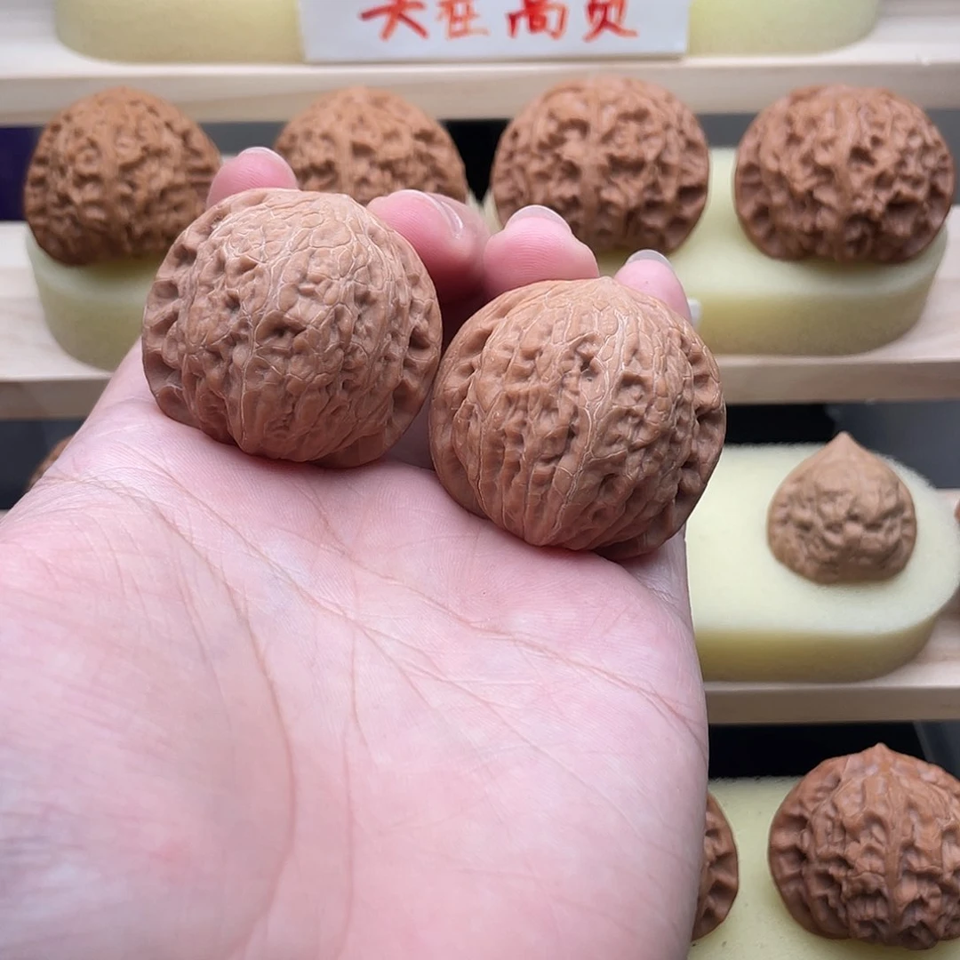 吊坠文玩核桃慕***g全品铁锤41老友价