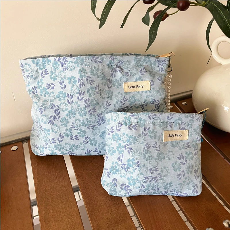 2025新款蓝色高级感便携旅行洗漱化妆包女大容量护肤品小号收纳袋