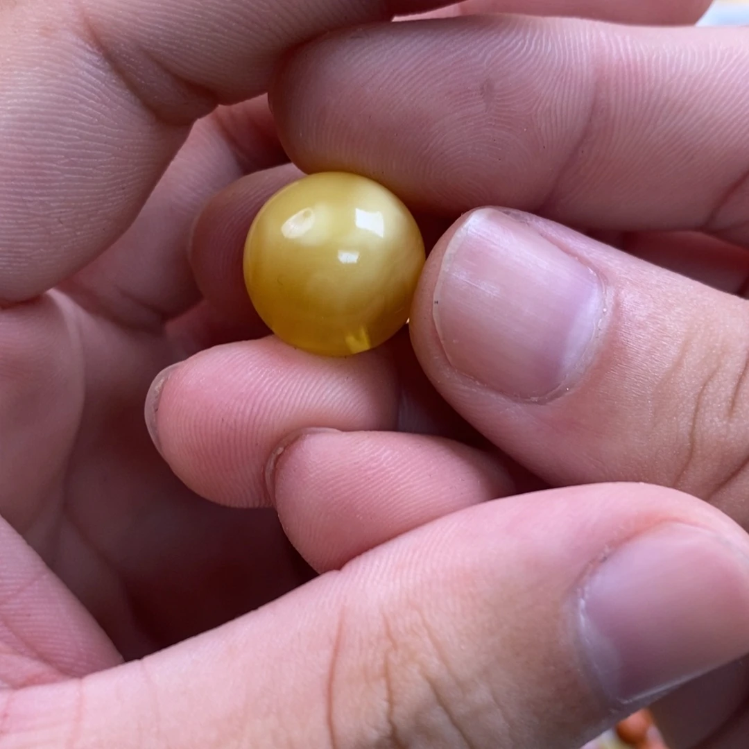 九***喆未镶嵌蜜蜡裸石配饰