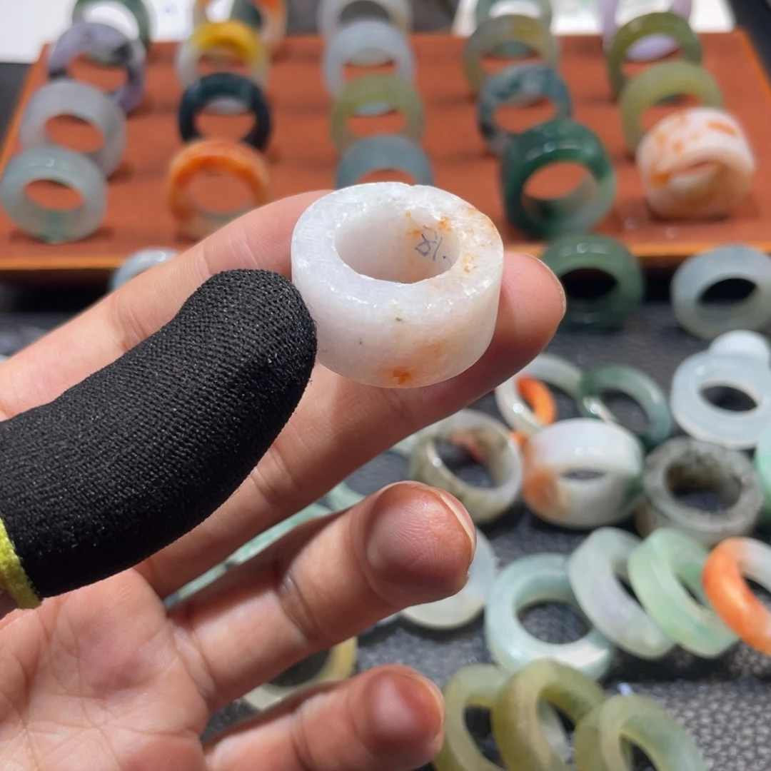 定制翡翠未镶嵌天然翡翠