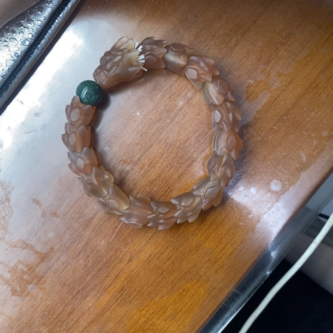 李***月未镶嵌手链玛瑙/玉髓