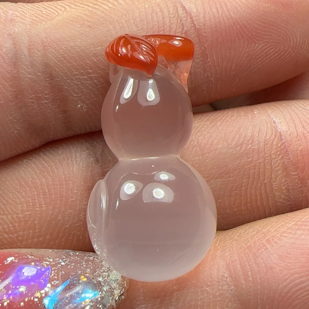 南红玛瑙吊坠未镶嵌