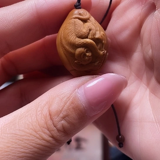 橄榄核的颜色和颜色