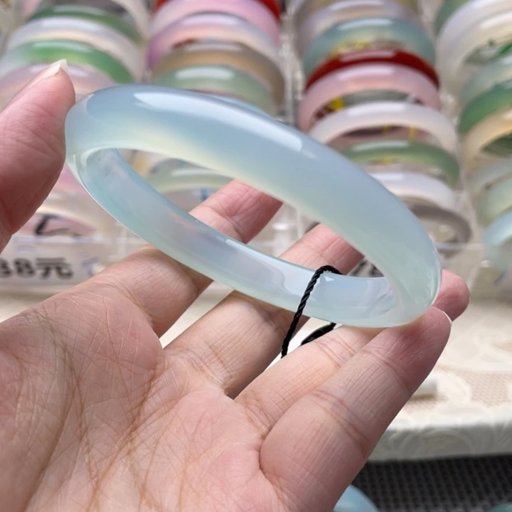 手镯玛瑙/玉髓未镶嵌60圈口