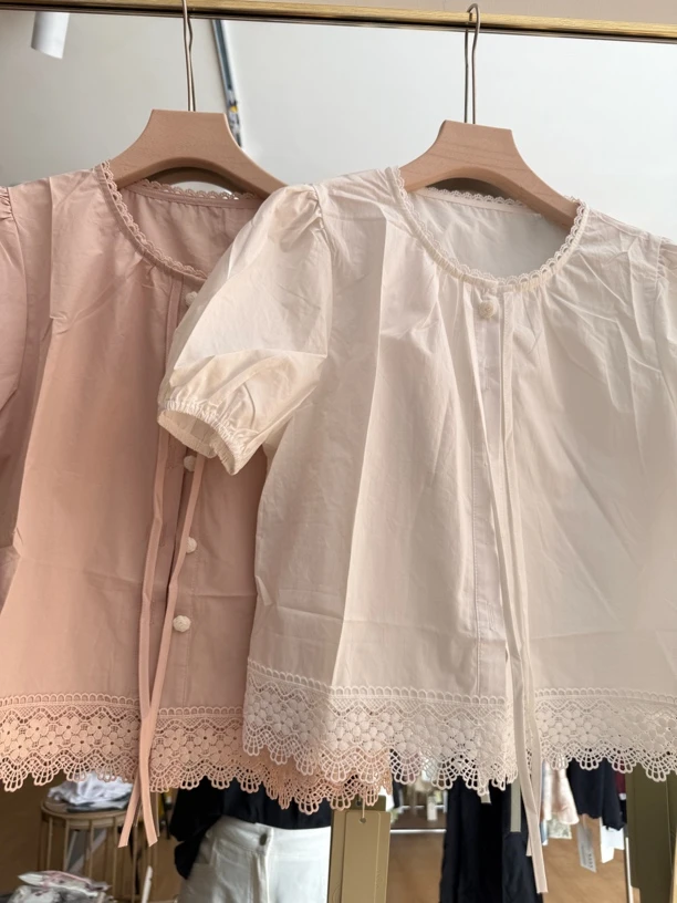 8805 花朵扣T恤衫