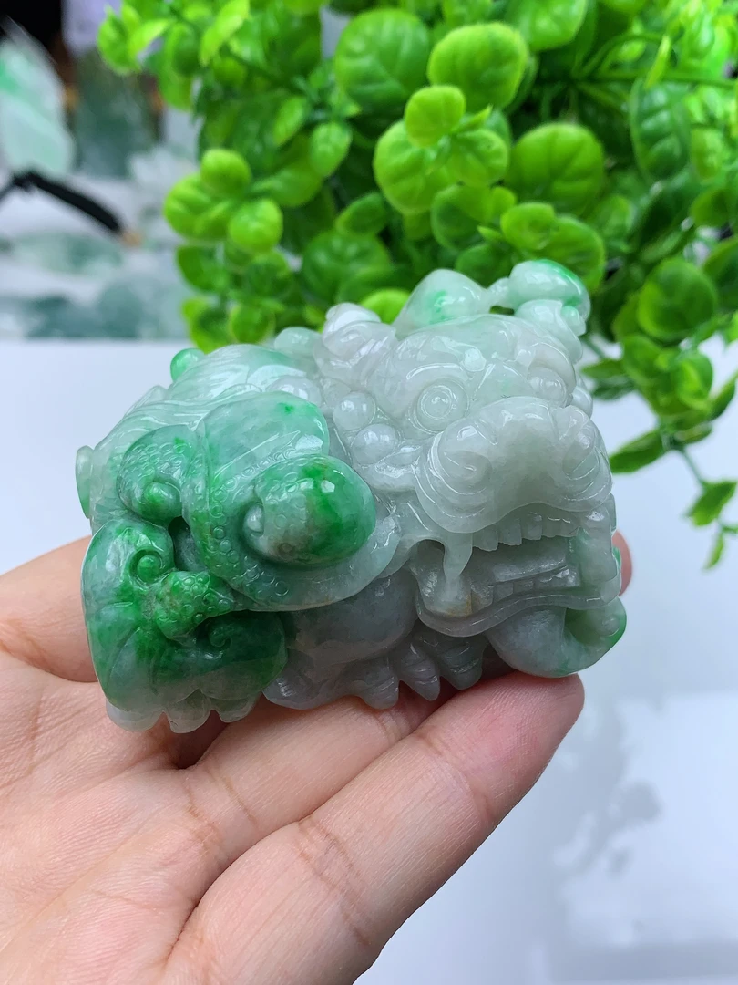缅甸天然翡翠A货飘花大霸王貔貅摆件