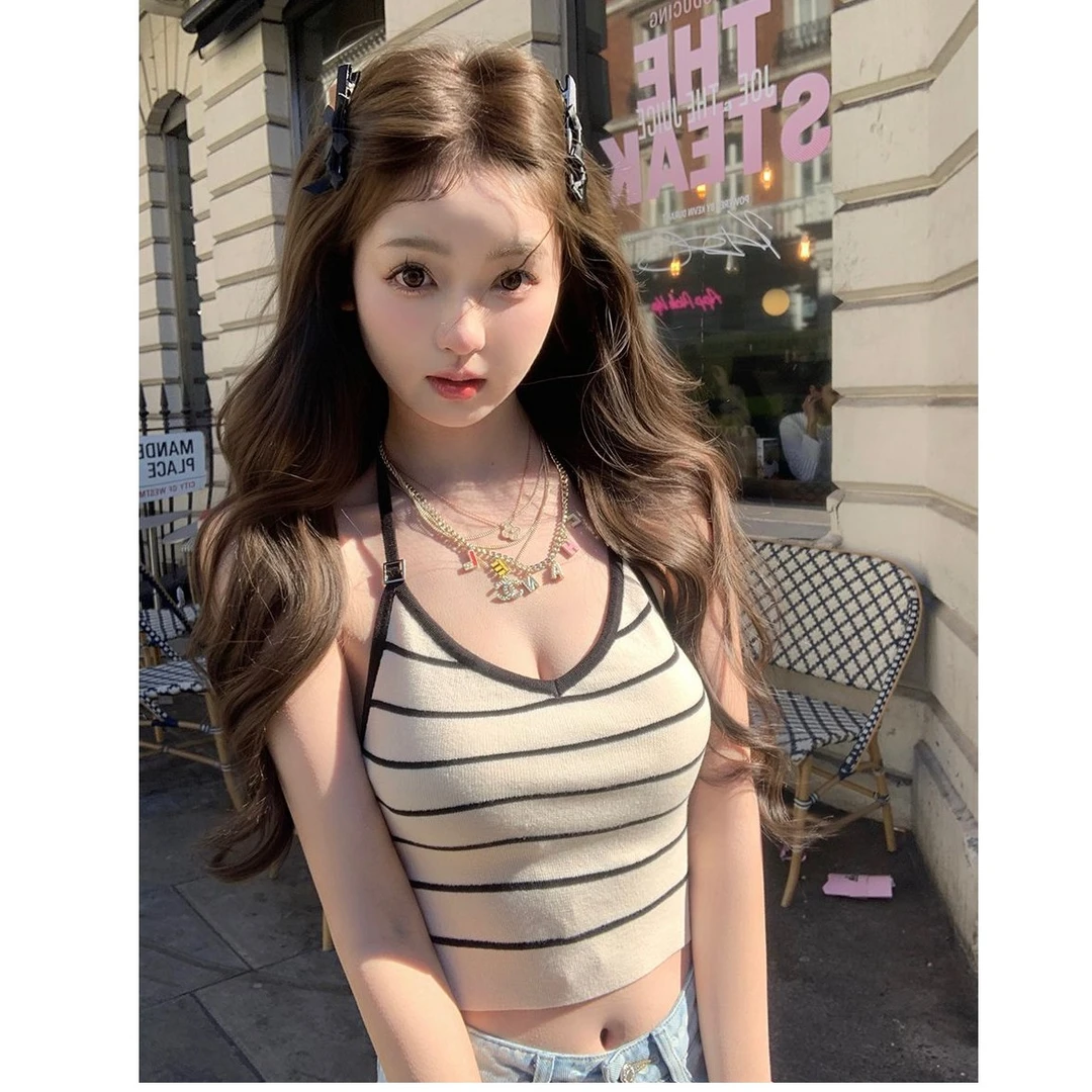 你的懒懒llan【25S娇滴滴】甜美性感两色条纹挂脖针织吊带上衣女