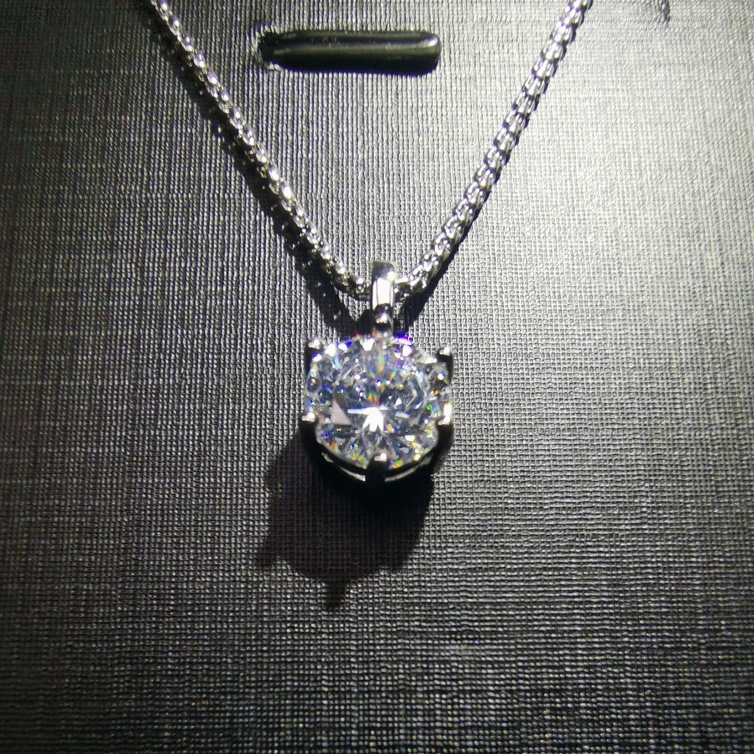 白钻吊坠 品质级 -D0101