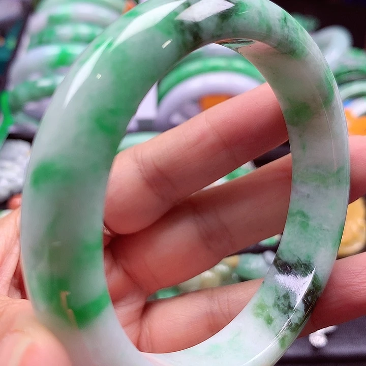 未镶嵌手镯翡翠翡翠