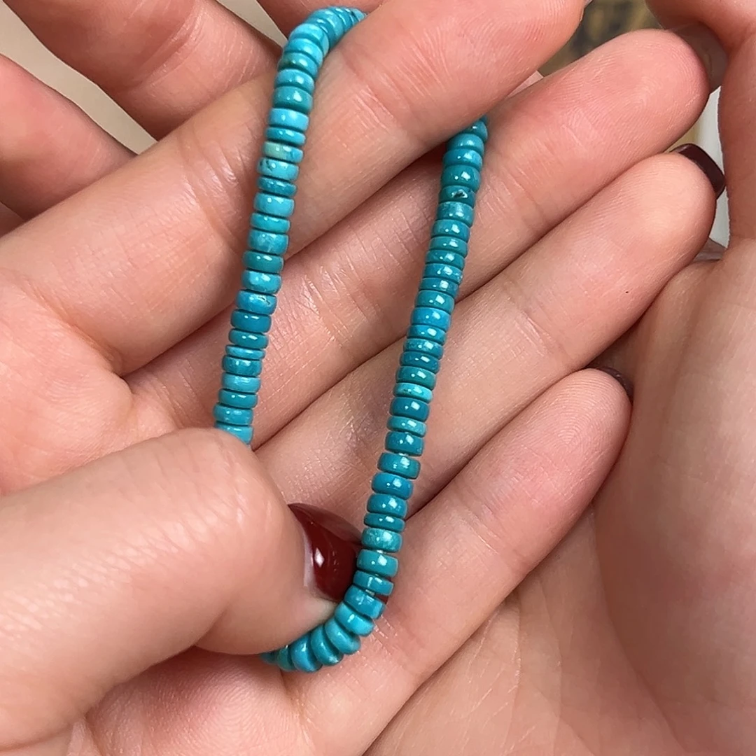 绿松石未镶嵌颈饰