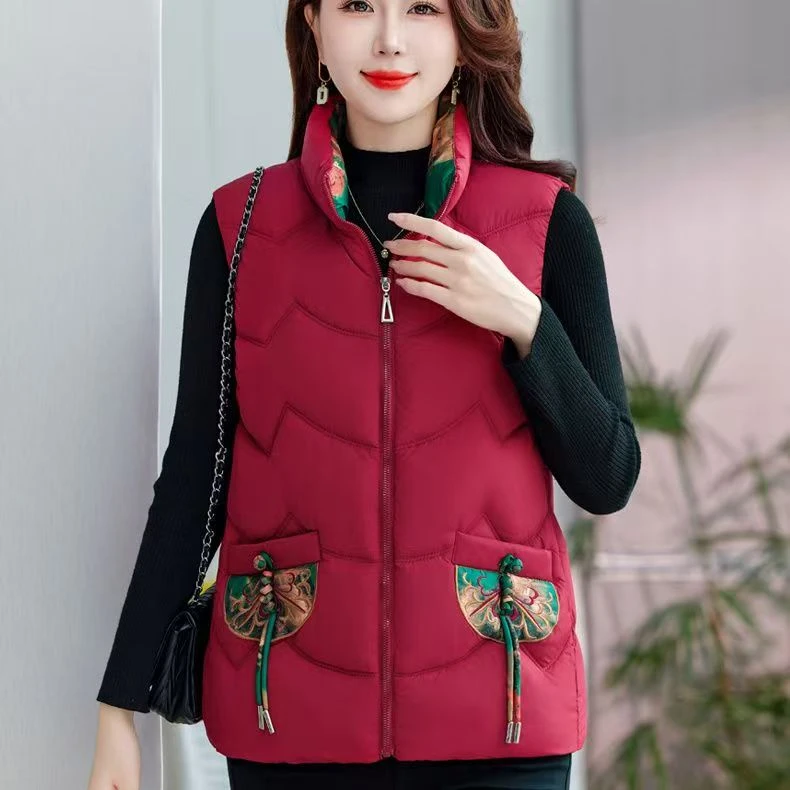 女士2刺绣马甲2025夹棉加厚马甲冬季国风妈妈装中老年保暖坎肩