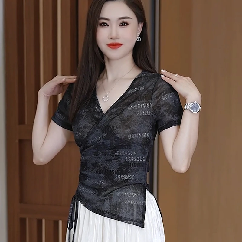 设计感小众抽褶V领短袖T恤女夏季新款洋气显瘦时尚通勤风套头上衣