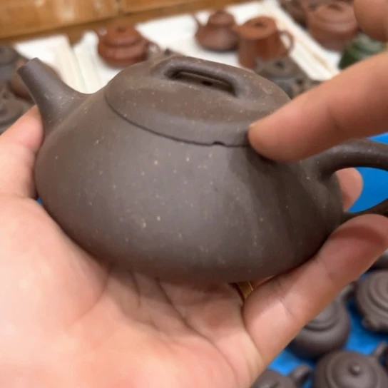 茶壶紫砂瑕疵……………………